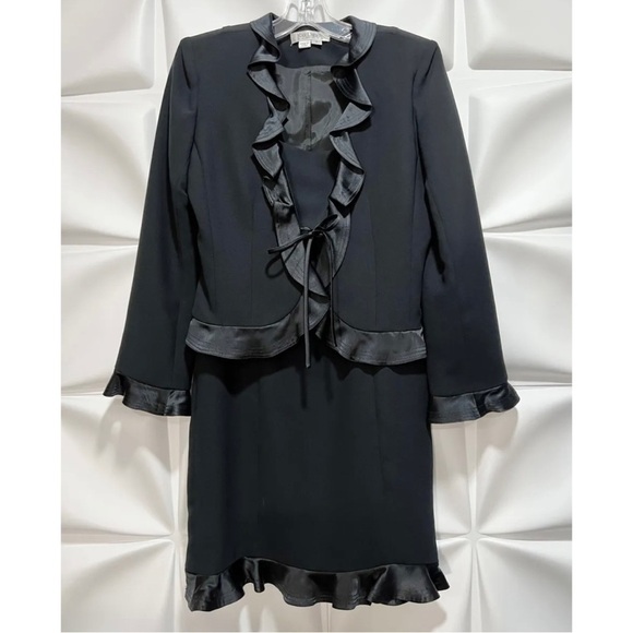 Kay Unger Sz 4 Black Satin Ruffled Cropped Jacket Sheath Dress Suit Set RARE! - Picture 1 of 8